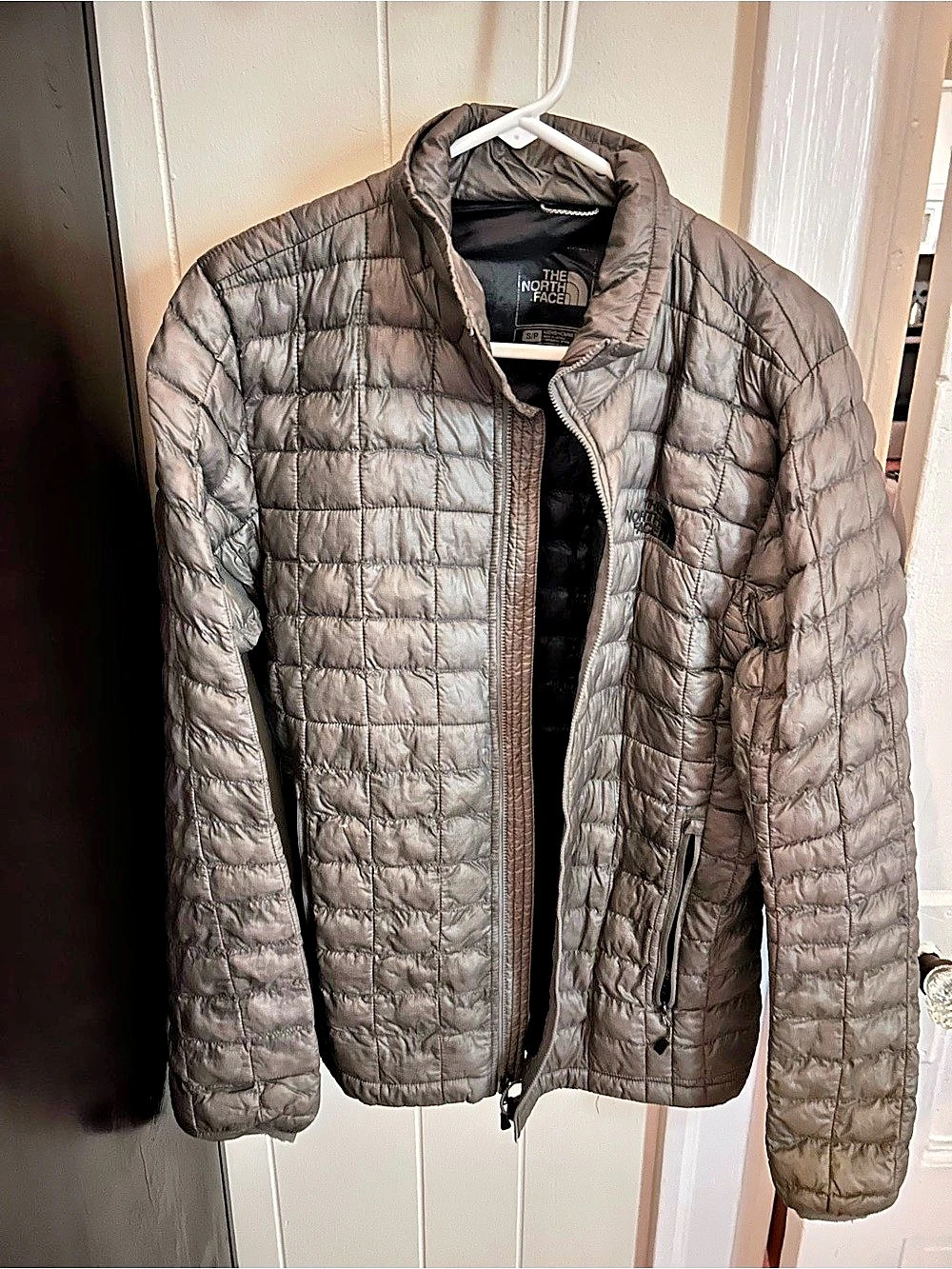 The North Face ThermoBall Jacket Men's Gray Puffer Size Small